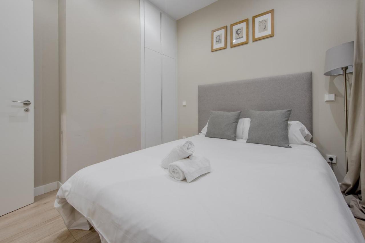 Acogedor Apt 3 Habitaciones Y Terraza En El Centro Madrid Esterno foto